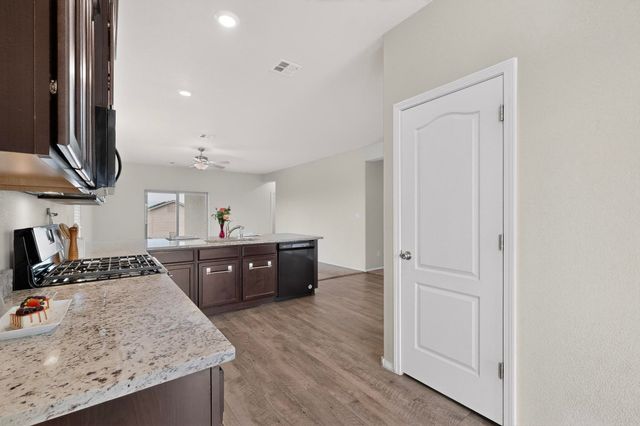 3602 Timberline Road NE, Rio Rancho, NM 87144