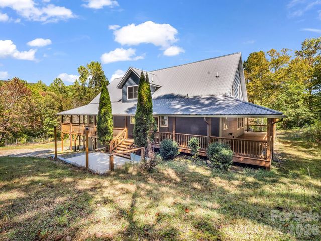 119 Mountain Bluff Trail, Hendersonville, NC 28792