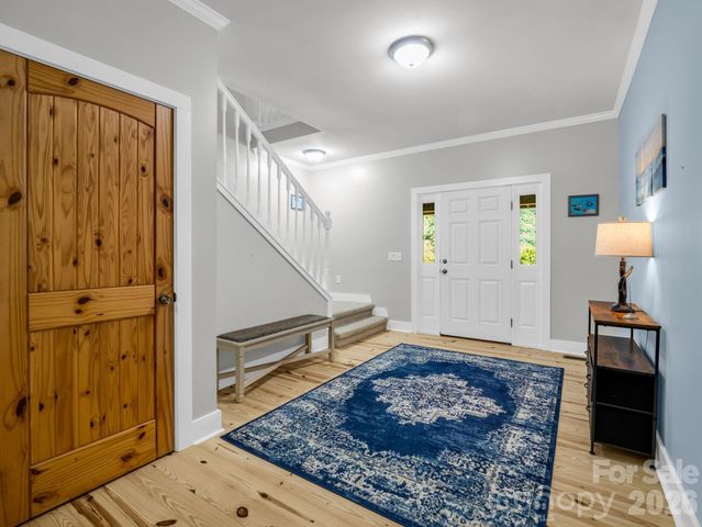 119 Mountain Bluff Trail, Hendersonville, NC 28792