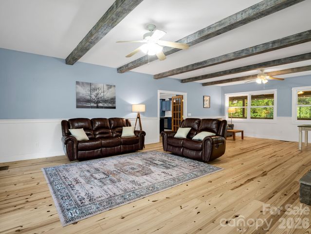 119 Mountain Bluff Trail, Hendersonville, NC 28792