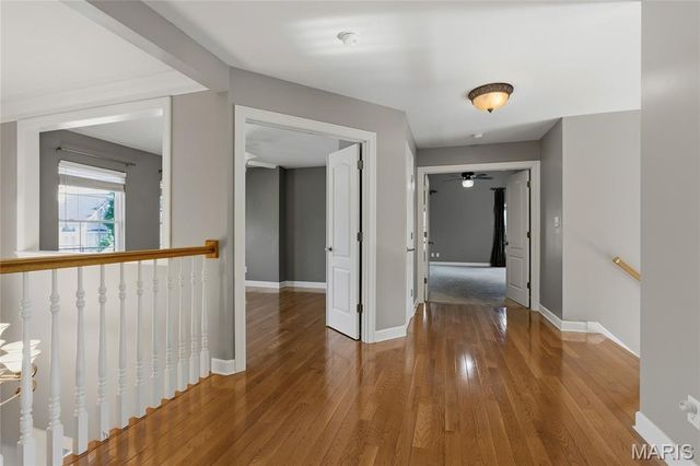 208 Vonbehren Drive, Chesterfield, MO 63005