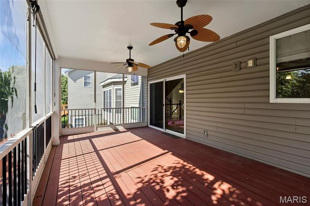 208 Vonbehren Drive, Chesterfield, MO 63005
