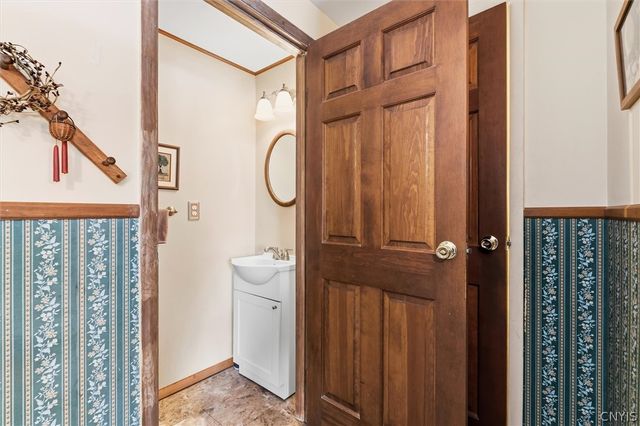 117 Dorando, Salina, NY 13090