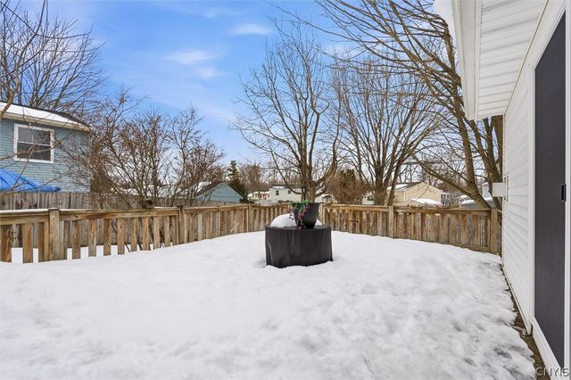 117 Dorando, Salina, NY 13090