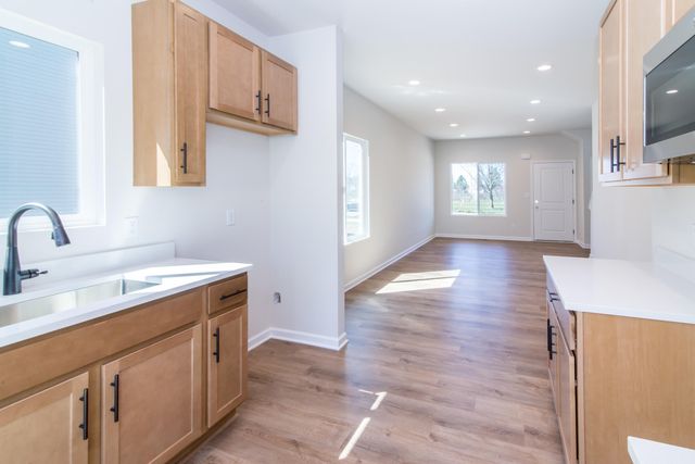 1025 Rebecca Street 15, Marshall, MI 49068