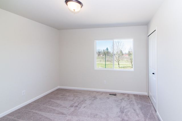 1025 Rebecca Street 15, Marshall, MI 49068