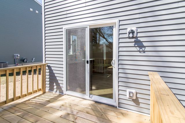 1025 Rebecca Street 15, Marshall, MI 49068