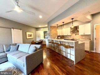 2111 WISCONSIN AVE NW #710, Washington, DC 20007