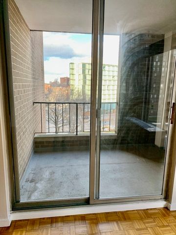 44 Washington St 701, Brookline, MA 02445