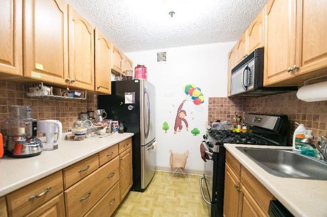 44 Washington St 701, Brookline, MA 02445