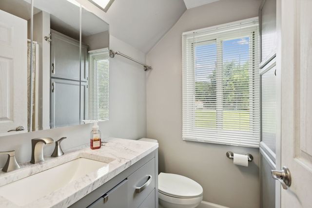 300 Pauline Avenue B, Crystal Lake, IL 60014