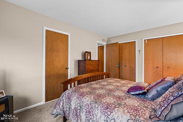 738 Country Club Drive, Saint Clair Shores, MI 48082