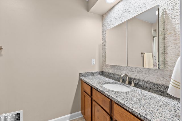 738 Country Club Drive, Saint Clair Shores, MI 48082