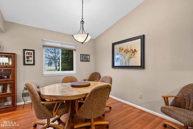 738 Country Club Drive, Saint Clair Shores, MI 48082