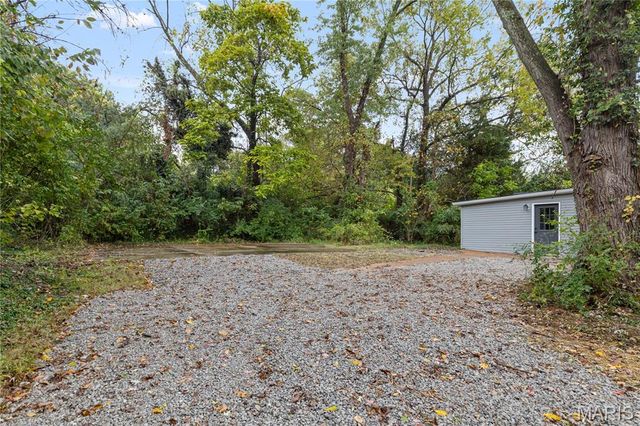 9810 Jacobi Avenue, St Louis, MO 63136
