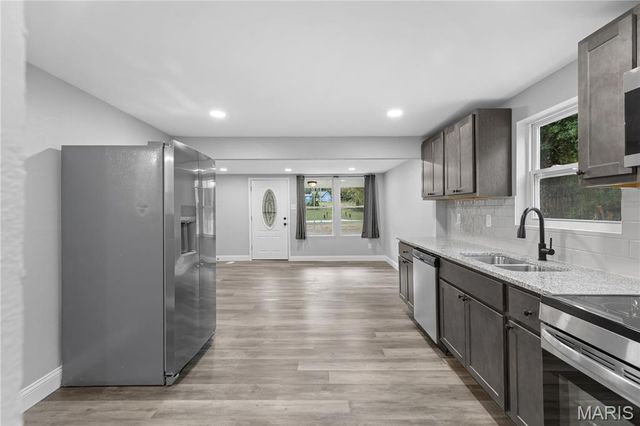 9810 Jacobi Avenue, St Louis, MO 63136