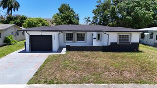 2568 NW 34th Ter, Lauderdale Lakes, FL 33311