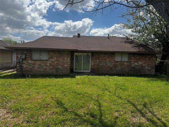 1922 Bunzel Street, Houston, TX 77088