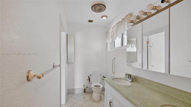 2831 Arthur St, Hollywood, FL 33020