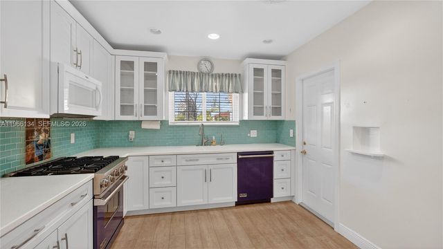 2831 Arthur St, Hollywood, FL 33020