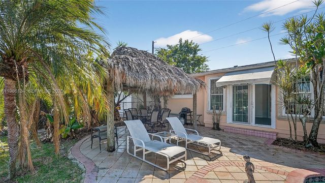 2831 Arthur St, Hollywood, FL 33020