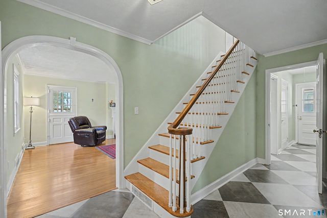 60 Briarcliff Road, Hamden, CT 06518