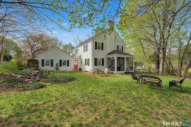 60 Briarcliff Road, Hamden, CT 06518
