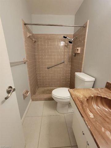 45 Tangelo CT, Lehigh Acres, FL 33936