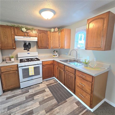 802 Camden Avenue, Parkersburg, WV 26101
