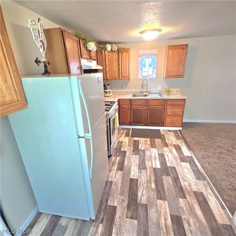802 Camden Avenue, Parkersburg, WV 26101