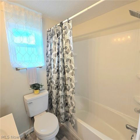 802 Camden Avenue, Parkersburg, WV 26101