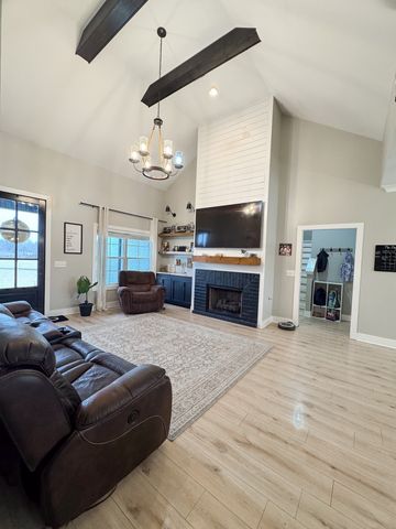 4055 Calista Rd, Cross Plains, TN 37049