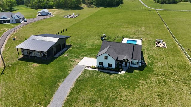 4055 Calista Rd, Cross Plains, TN 37049