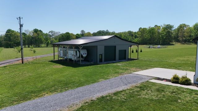 4055 Calista Rd, Cross Plains, TN 37049