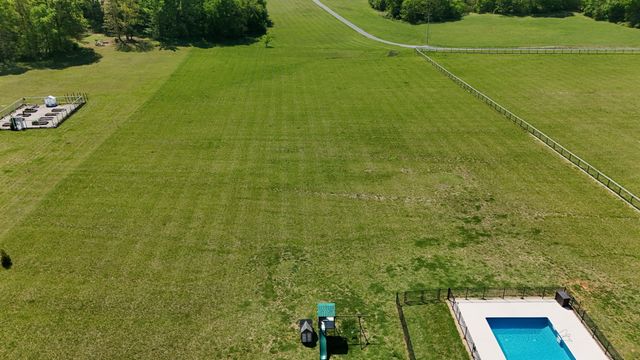 4055 Calista Rd, Cross Plains, TN 37049