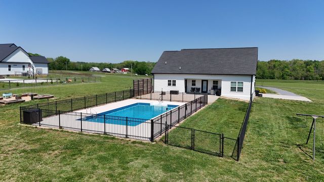4055 Calista Rd, Cross Plains, TN 37049