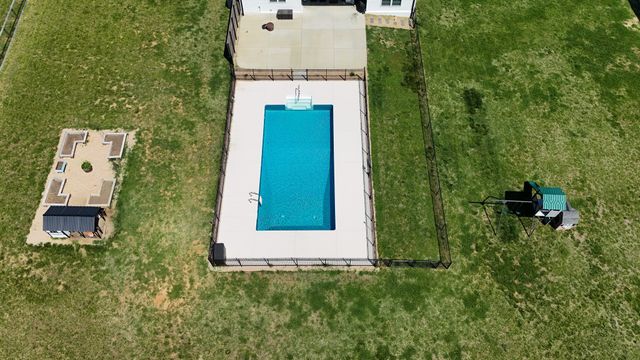 4055 Calista Rd, Cross Plains, TN 37049