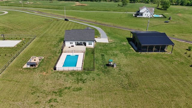 4055 Calista Rd, Cross Plains, TN 37049