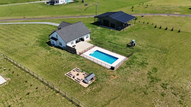 4055 Calista Rd, Cross Plains, TN 37049