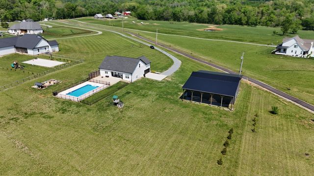 4055 Calista Rd, Cross Plains, TN 37049