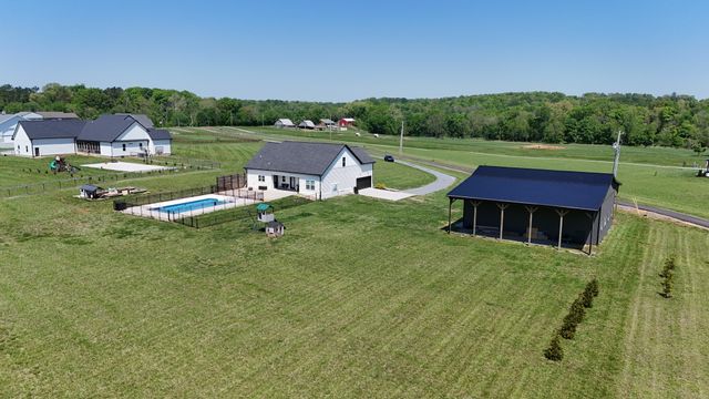 4055 Calista Rd, Cross Plains, TN 37049