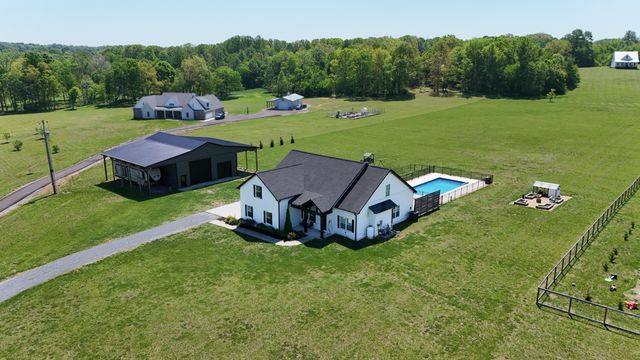 4055 Calista Rd, Cross Plains, TN 37049
