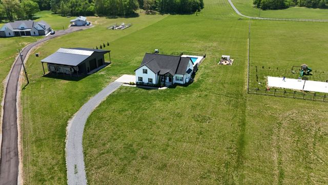 4055 Calista Rd, Cross Plains, TN 37049