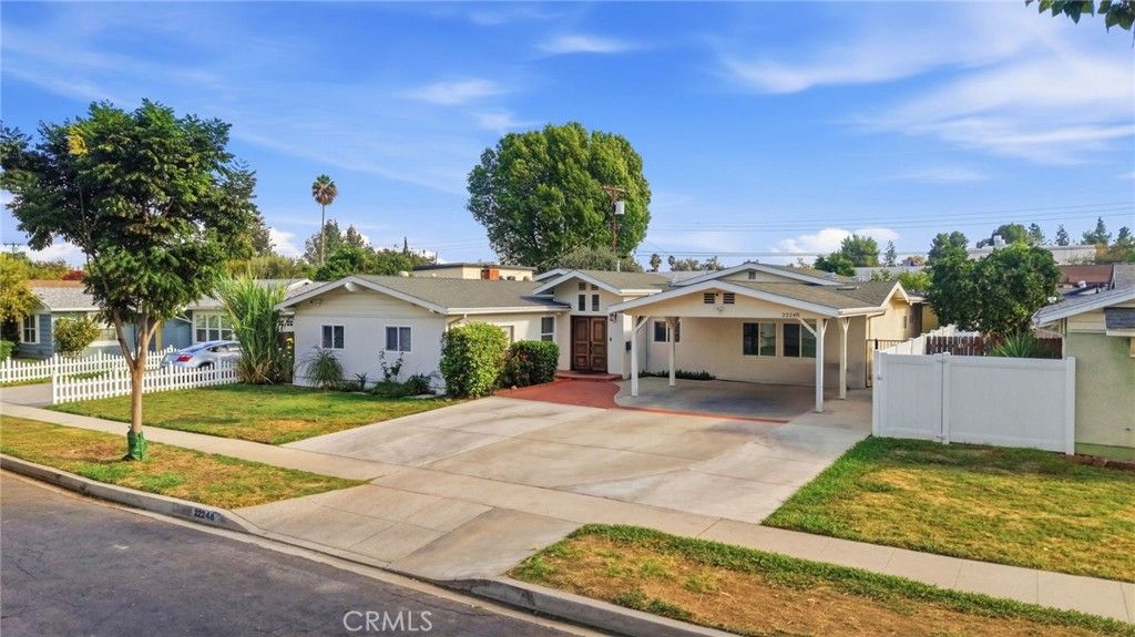 22248 Leadwell, Canoga Park, CA 91303 — photo 2