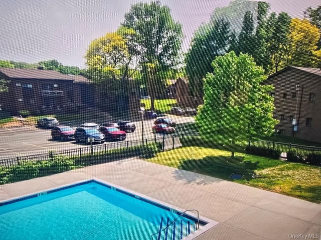 3 Charles Lane 1E, Pomona, NY 10970