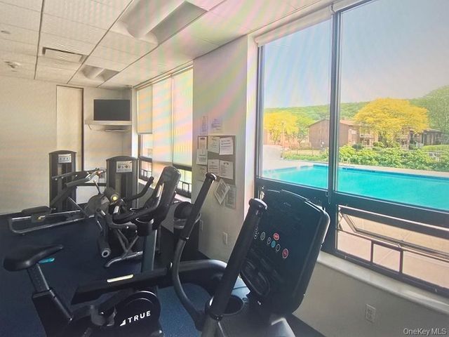 3 Charles Lane 1E, Pomona, NY 10970