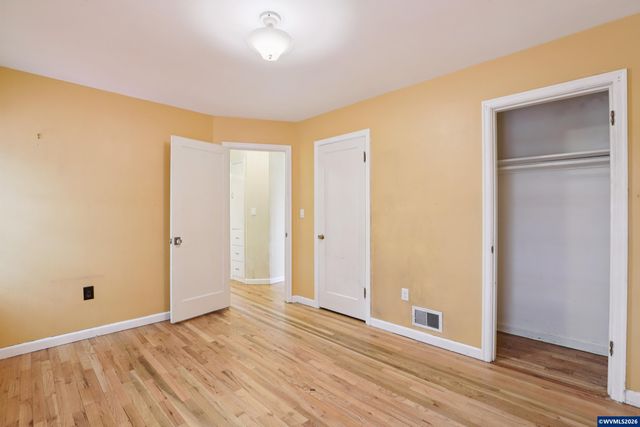 1845 24th St NE, Salem, OR 97301