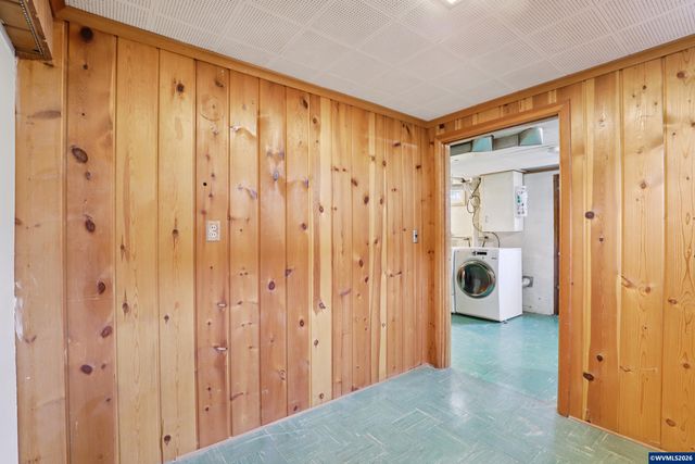 1845 24th St NE, Salem, OR 97301