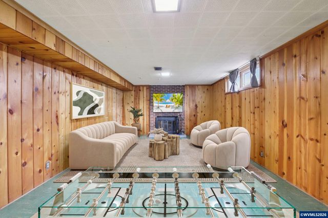 1845 24th St NE, Salem, OR 97301