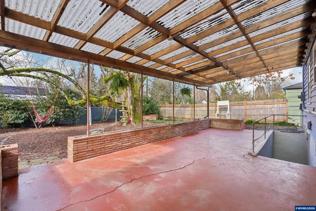 1845 24th St NE, Salem, OR 97301